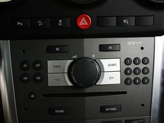2011款 2.4L 自动 四驱豪华版 5座