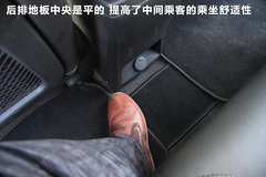 2011款 2.4L 自动 四驱豪华版 5座