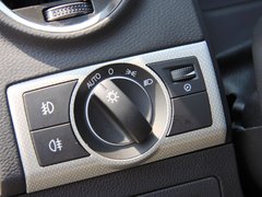 2011款 2.4L 自动 四驱豪华版 5座