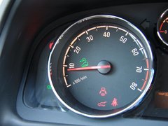 2011款 2.4L 自动 四驱豪华版 5座