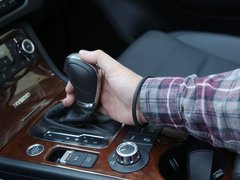 2011款 V6 TSI 混动豪华版 5座