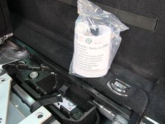 2011款 V6 TSI 混动豪华版 5座