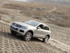 2011款 V6 TSI 混动豪华版 5座