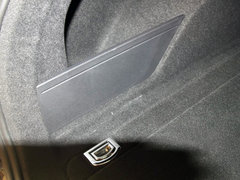 2011款 V6 TSI 混动豪华版 5座