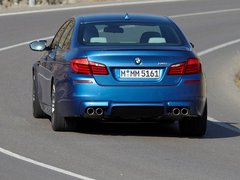 2012款 4.4T DCT 