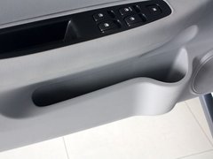 2011款 2.0 手动 豪华型