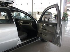 2011款 2.0 手动 豪华型