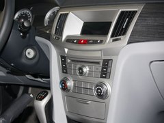 2011款 2.0 手動 豪華型