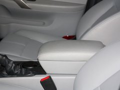 2011款 2.0 手动 豪华型