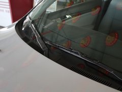 2011款 2.0 手动 豪华型