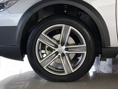 2011款 2.0 手动 豪华型