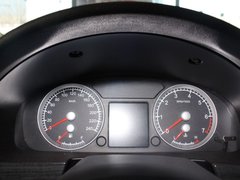2011款 2.0 手动 豪华型