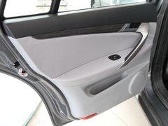 2011款 2.0 手动 豪华型