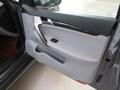 2011款 2.0 手动 豪华型