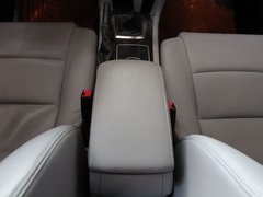 2011款 2.0 手动 豪华型