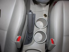 2011款 1.8L CVT 豪华版 5座