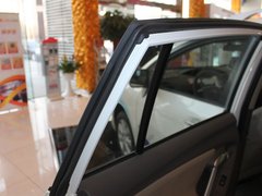 2011款 1.8L CVT 豪华版 5座