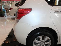 2011款 1.8L CVT 豪华版 5座