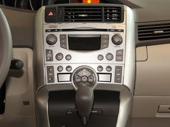 2011款 1.8L CVT 豪华多功能版 7座