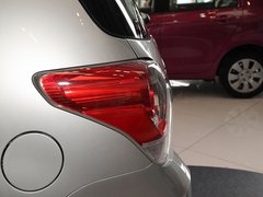 2011款 1.8L CVT 豪华多功能版 7座