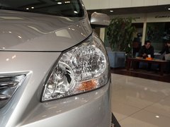 2011款 1.8L CVT 豪华多功能版 7座