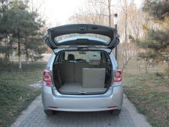2011款 1.8L CVT 豪华多功能版 7座