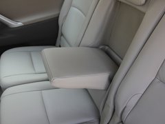 2011款 1.8L CVT 豪华多功能版 7座