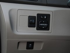 2011款 1.8L CVT 豪华多功能版 7座