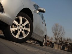 2011款 1.8L CVT 豪华多功能版 7座