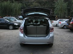 2011款 1.8L CVT 豪华多功能版 7座