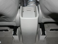 2011款 1.8L CVT 豪华多功能版 7座