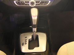 2011款 2.0T 自动 豪华导航版