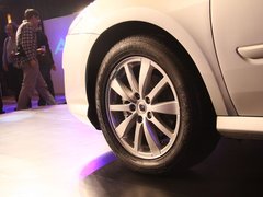 2011款 2.0T 自动 豪华导航版