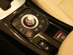 2011款 2.0T 自动 豪华导航版
