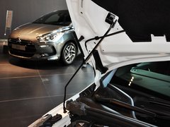 2012款 1.6T 自动 风尚版
