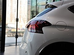 2012款 1.6T 自动 风尚版