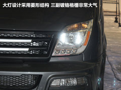 2011款 2.5T 手动 短轴低顶尊杰版