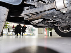 2011款 2.5T 手动 短轴低顶尊杰版