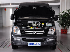 2011款 2.5T 手动 短轴低顶尊杰版