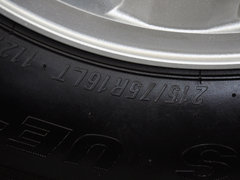 2011款 2.5T 手动 短轴低顶尊杰版