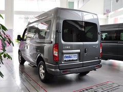 2011款 2.5T 手动 短轴低顶尊杰版