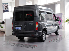 2011款 2.5T 手动 短轴低顶尊杰版