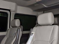 2011款 2.5T 手动 短轴低顶尊杰版
