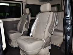 2011款 2.5T 手动 短轴低顶尊杰版