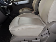 2011款 2.5T 手动 短轴低顶尊杰版