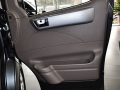 2011款 2.5T 手动 短轴低顶尊杰版