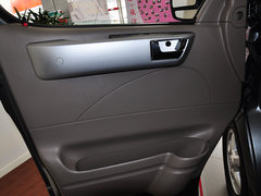 2011款 2.5T 手动 短轴低顶尊杰版
