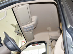 2011款 2.5T 手动 短轴低顶尊杰版