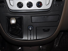 2011款 2.5T 手动 短轴低顶尊杰版