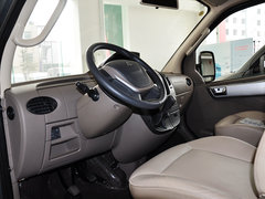 2011款 2.5T 手动 短轴低顶尊杰版
